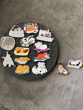 Disney Sweet Dreams Mystery Pin Set - only missing Baloo and Pooh (14/16)
